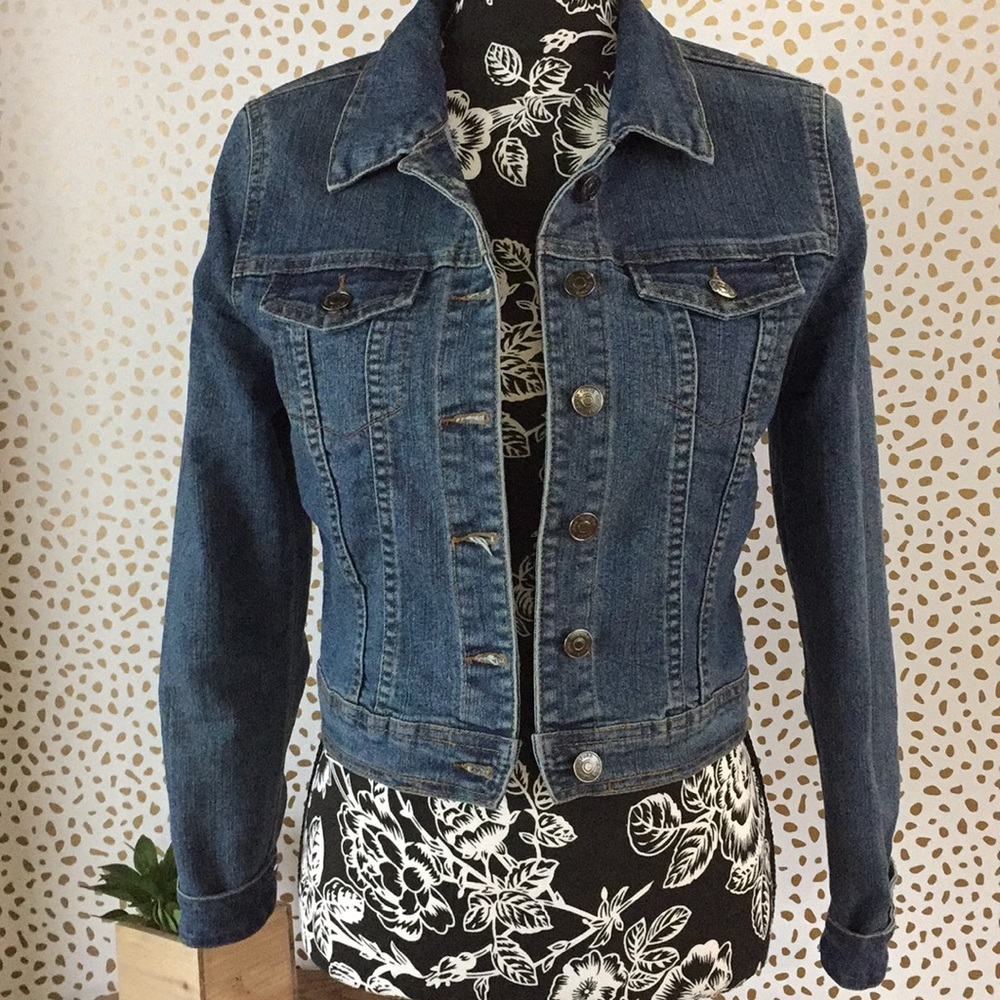 Love culture denim jacket size medium